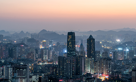 多彩云岩客户端