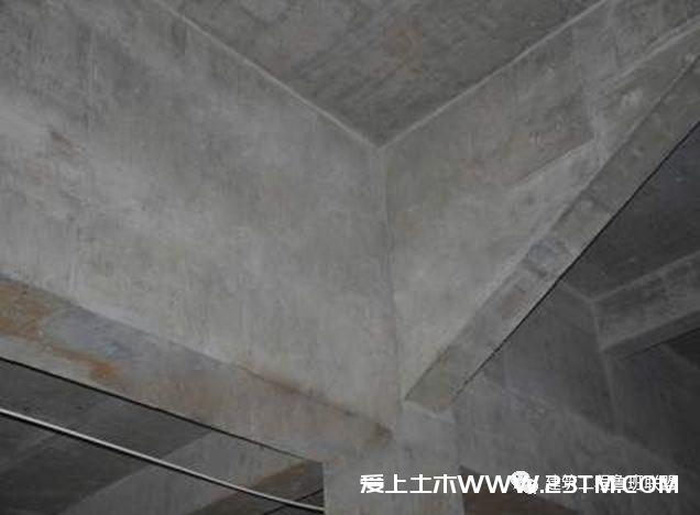 梁板墙柱混凝土强度不同，如何同步浇筑？