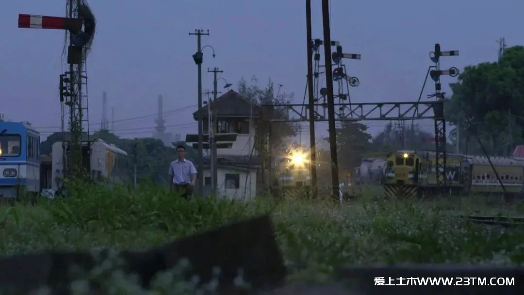 河南土木小伙在非洲意外当上酋长，允许一夫多妻，他现在过的怎么样了？